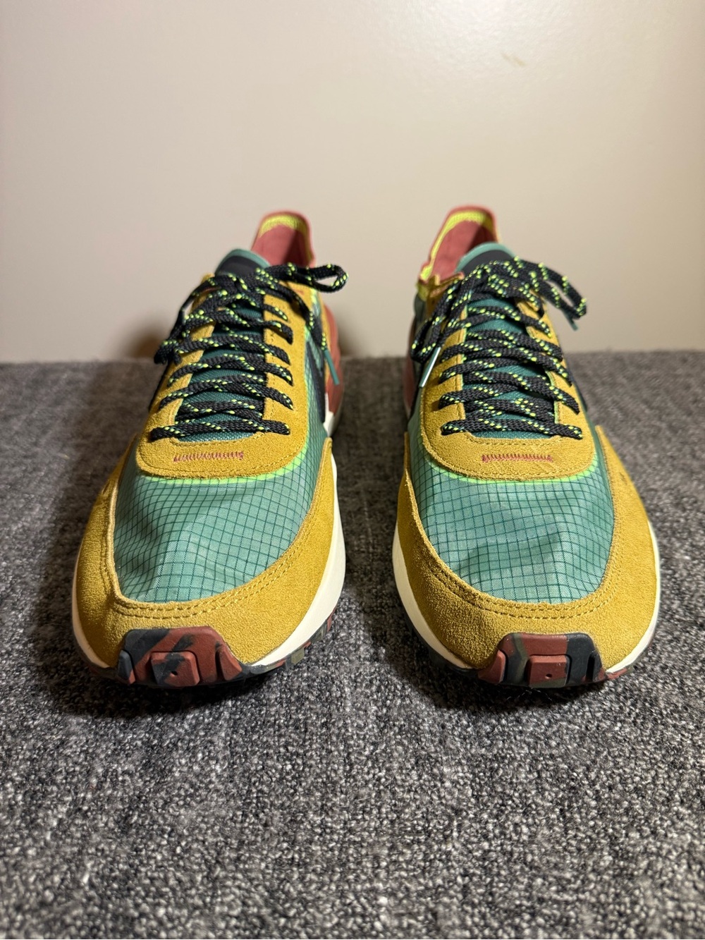 Nike Waffle One SE Golden Moss Men’s 11.5 Sneaker Trainer
